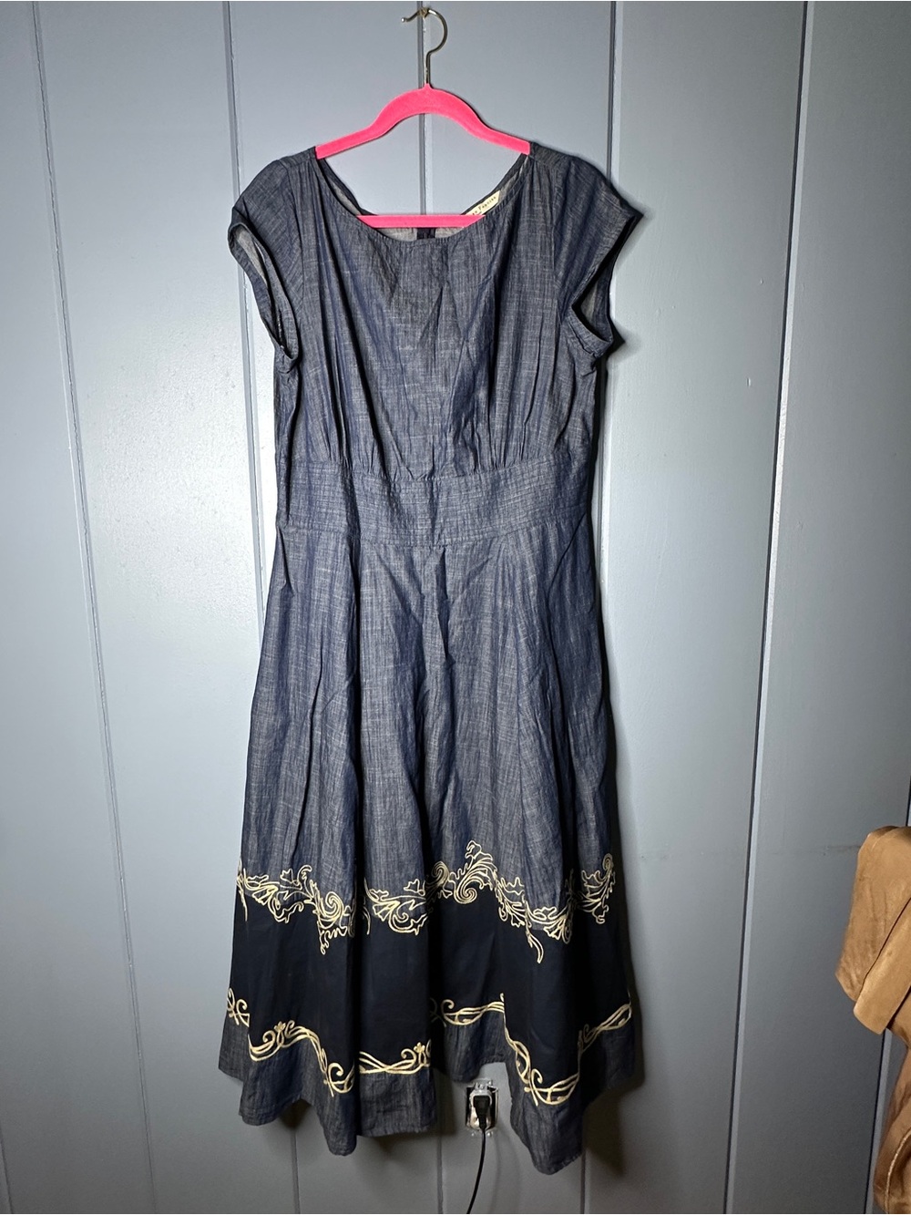 Wayward Fancies Elegant Navy Midi Dress with Gold Embroidered Hem
